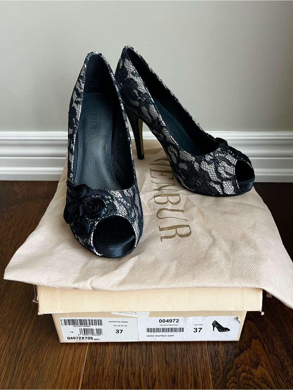 Menbur Navy Lace Peep-Toe Heels with Rosette